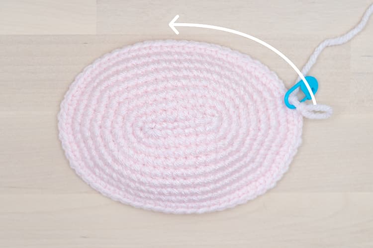 Round 9 – Additional Stitches | Cow Crochet Pattern Tutorial 1