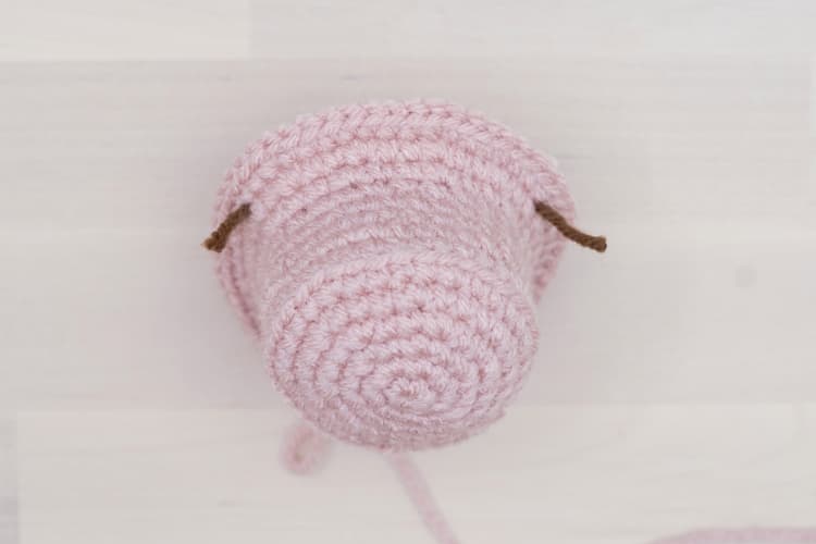 Round 14 – Eyes | Pig Crochet Pattern Tutorial 1
