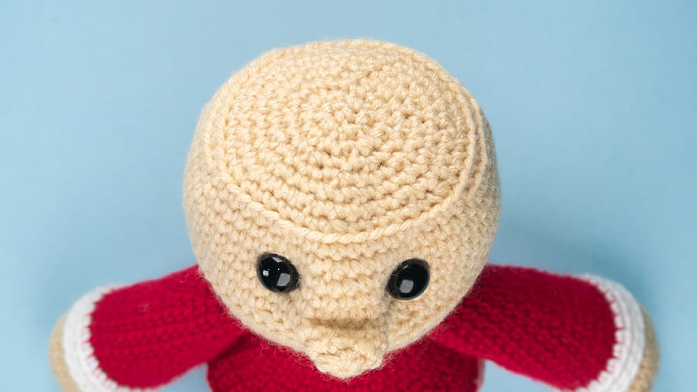 Santa Free Amigurumi Crochet Pattern: Figure 8