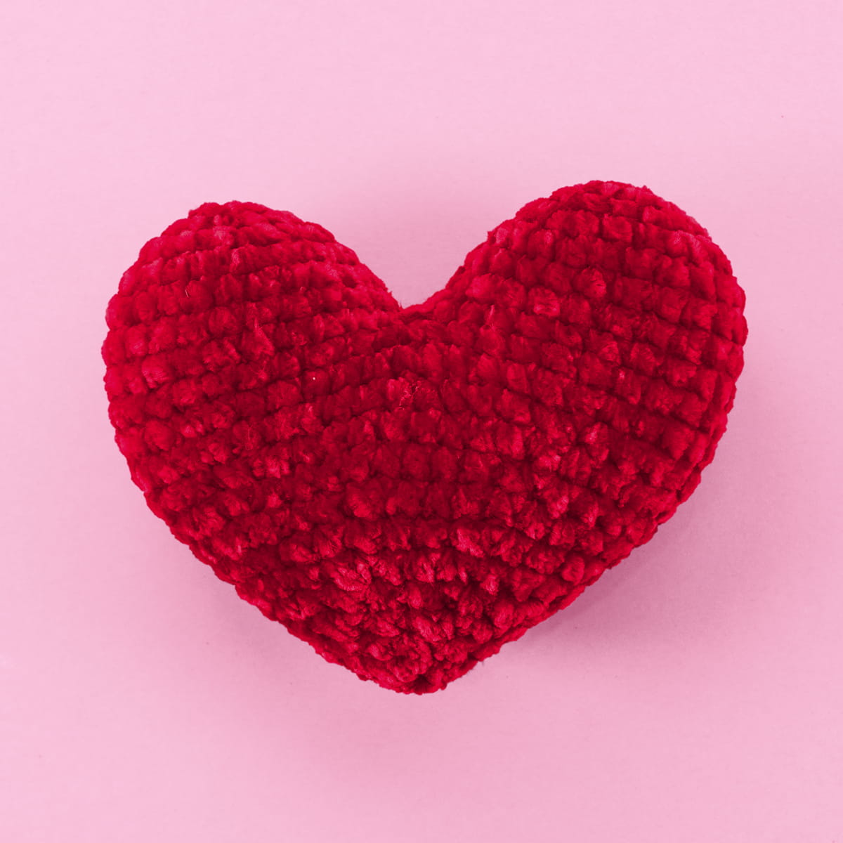 Valentine Heart Free Amigurumi Crochet Pattern