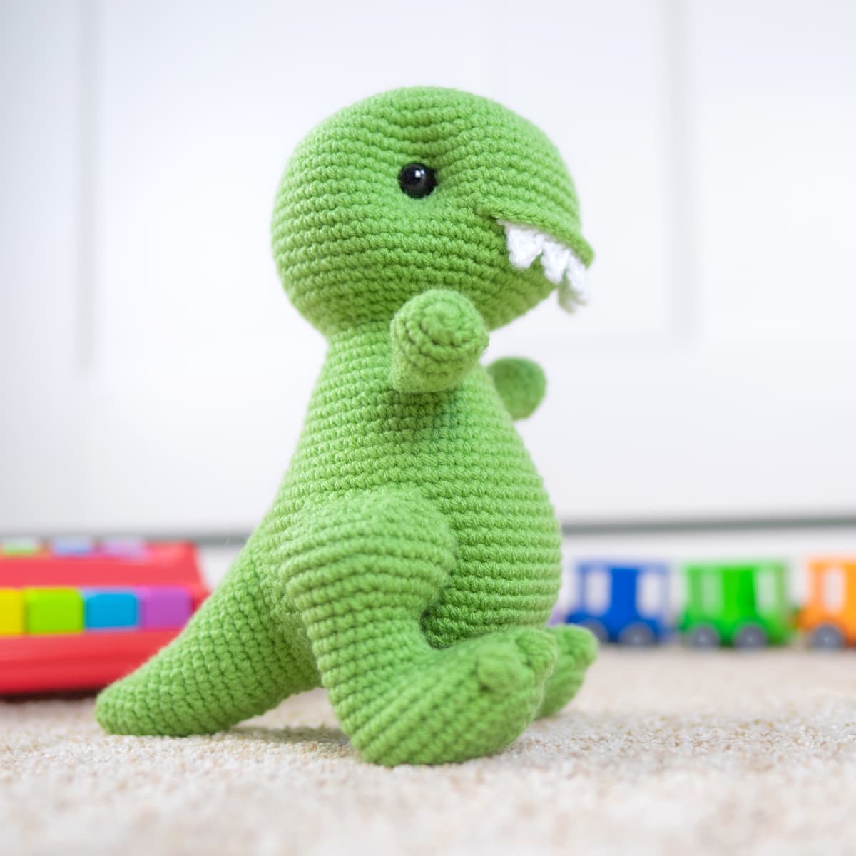 Dinosaur Free Amigurumi Crochet Pattern
