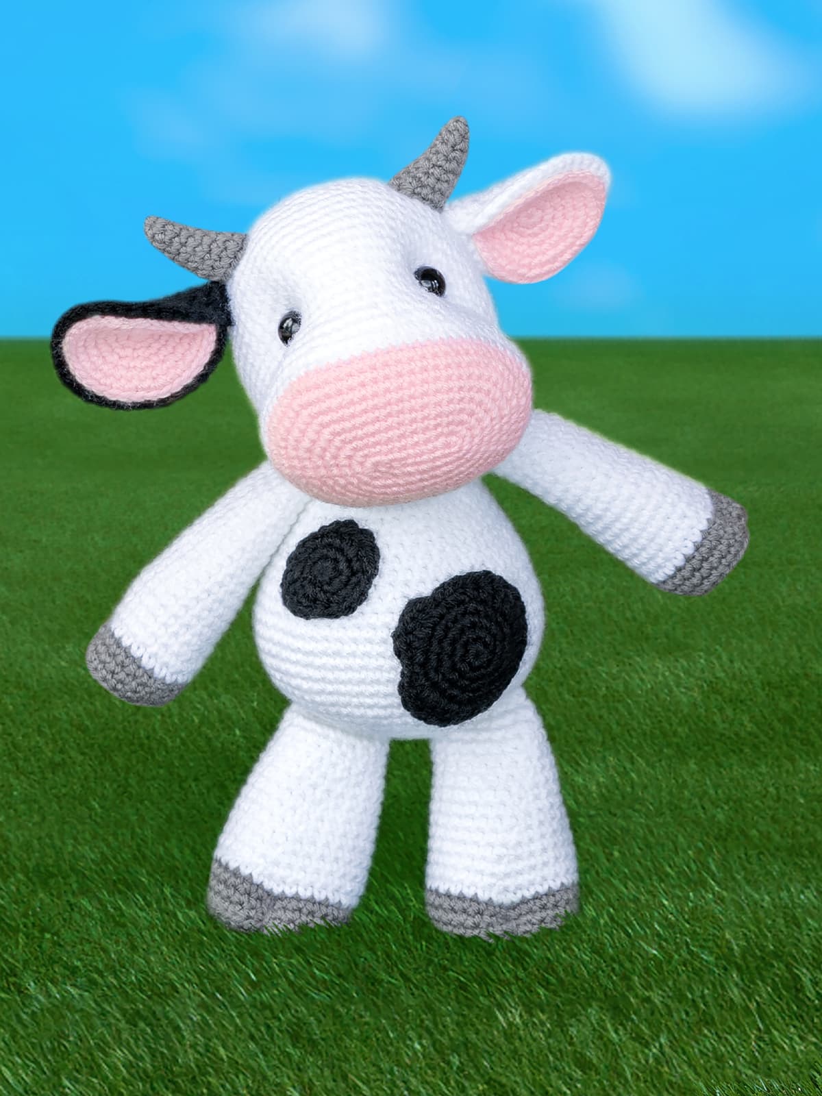 crochet cow free amigurumi pattern