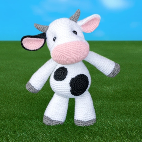 free cow crochet pattern - Caroline the Cow